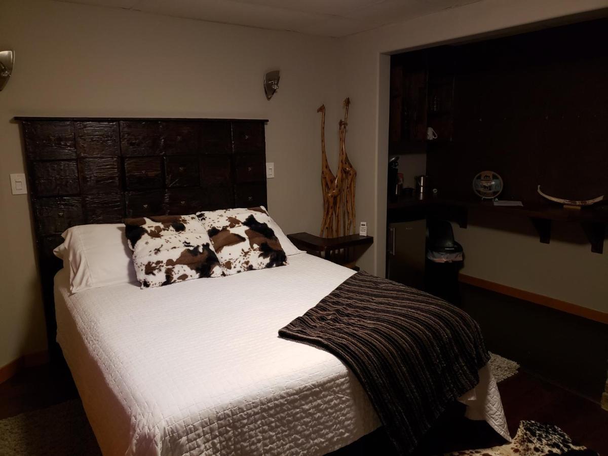 South Africa House Guest Lodge Wainwright エクステリア 写真